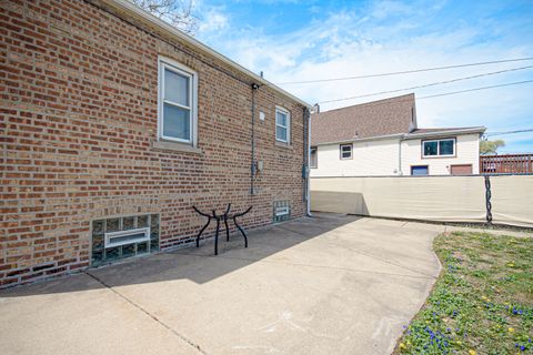 Tiny photo for 5533 S Menard Avenue, Chicago, IL 60638 (MLS # 12516145)