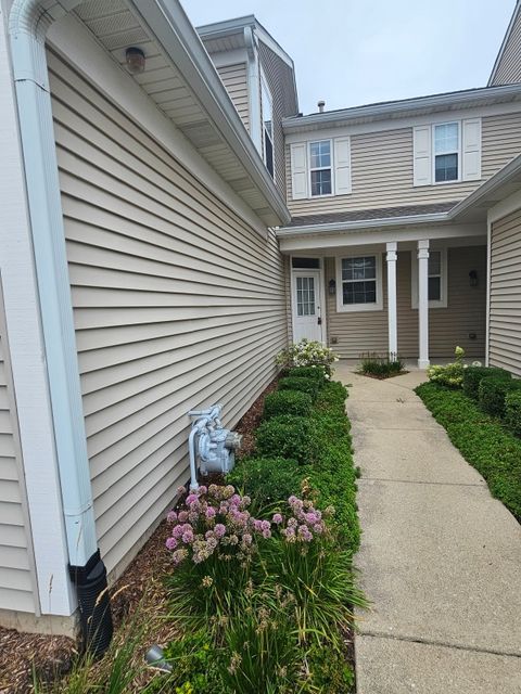 Tiny photo for 2944 White Thorn Circle, Naperville, IL 60564 (MLS # 12496687)