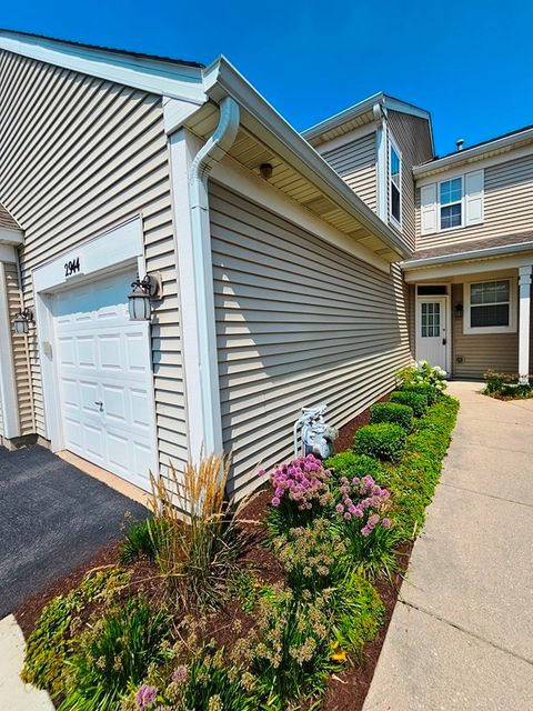 Tiny photo for 2944 White Thorn Circle, Naperville, IL 60564 (MLS # 12496687)