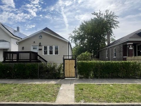 Photo of 8423 S Carpenter Street, Chicago, IL 60620 (MLS # 12480530)