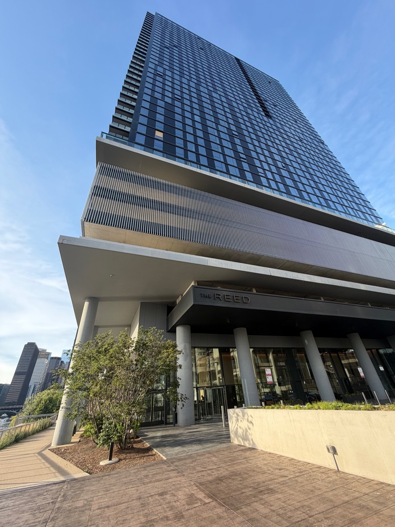 234 W Polk Street 2606