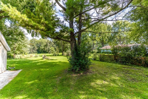 Tiny photo for 2006 Old Peterson Road, Libertyville, IL 60048 (MLS # 12762828)