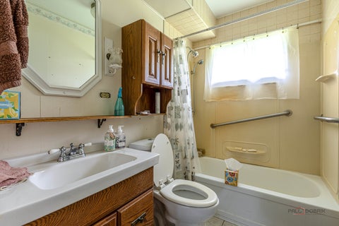 Tiny photo for 2006 Old Peterson Road, Libertyville, IL 60048 (MLS # 12762828)