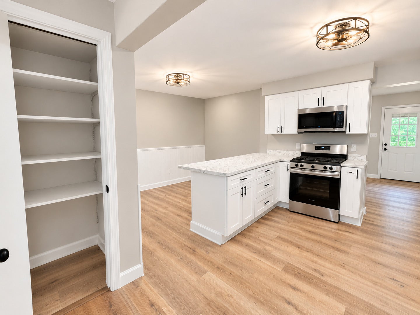 370 KAREN Drive