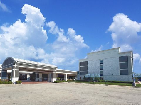 6175 W Grand Avenue 1001 Gurnee IL 60031