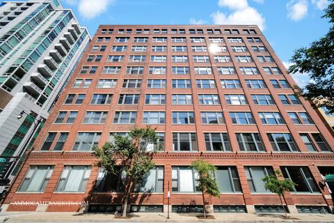 Photo of 801 S Wells Street #710, Chicago, IL 60607 (MLS # 12432999)