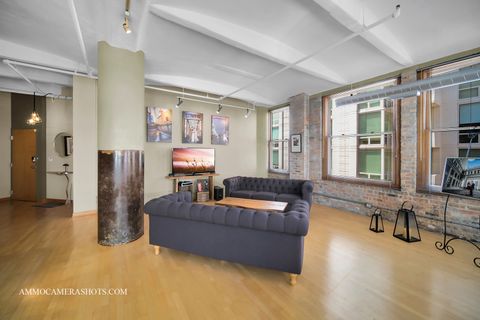 Tiny photo for 801 S Wells Street #710, Chicago, IL 60607 (MLS # 12432999)