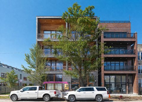 934 N California Avenue 2S Chicago IL 60622