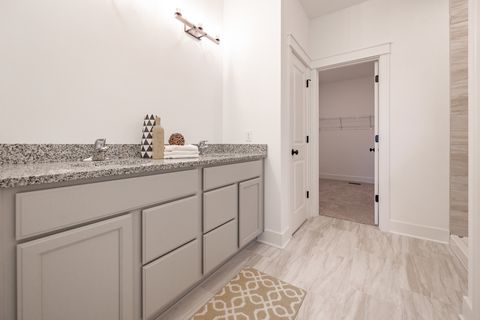 Tiny photo for Lot 6 Faiths Way, Bettendorf, IA 52722 (MLS # 12619817)