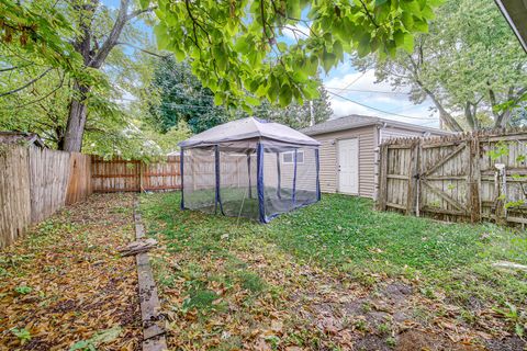 Tiny photo for 1521 Catalpa Avenue, Waukegan, IL 60085 (MLS # 12502527)