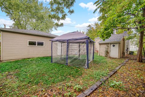 Tiny photo for 1521 Catalpa Avenue, Waukegan, IL 60085 (MLS # 12502527)