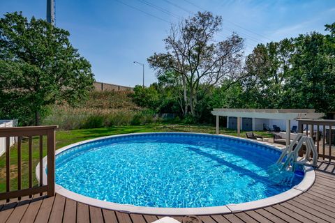 Tiny photo for 505 E Atwood Court, Elmhurst, IL 60126 (MLS # 12517818)