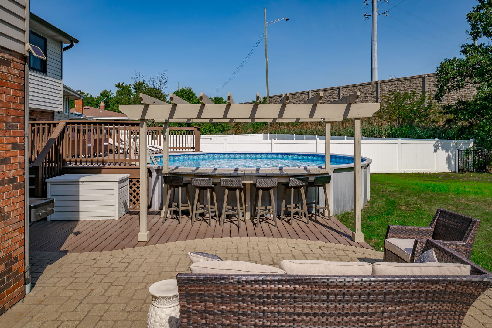 Elmhurst, Illinois 60126, United States, 5 Bedrooms Bedrooms, ,4 BathroomsBathrooms,Residential,Active,244308