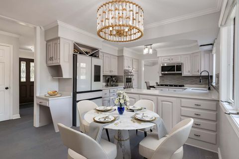 Tiny photo for 505 E Atwood Court, Elmhurst, IL 60126 (MLS # 12517818)