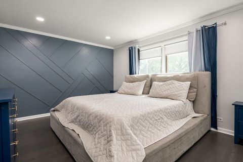 Tiny photo for 505 E Atwood Court, Elmhurst, IL 60126 (MLS # 12517818)