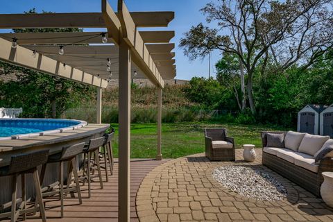 Tiny photo for 505 E Atwood Court, Elmhurst, IL 60126 (MLS # 12517818)