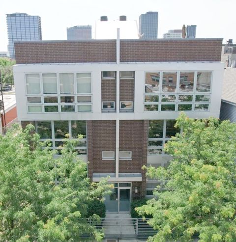 Photo of 1327 W Grand Avenue #2W, Chicago, IL 60642 (MLS # 12491448)