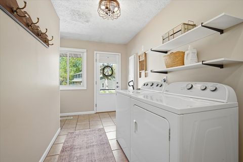 Tiny photo for 19316 Nottingham Drive, Bloomington, IL 61705 (MLS # 12620133)