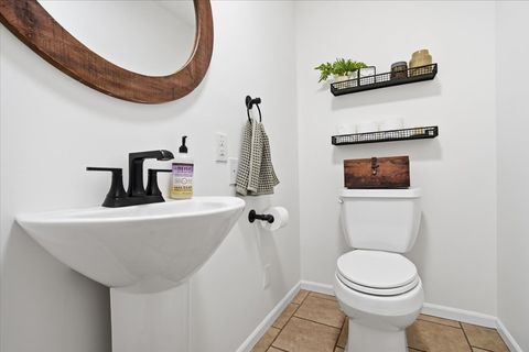 Tiny photo for 19316 Nottingham Drive, Bloomington, IL 61705 (MLS # 12620133)