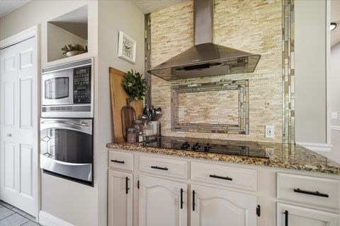 Tiny photo for 19316 Nottingham Drive, Bloomington, IL 61705 (MLS # 12620133)