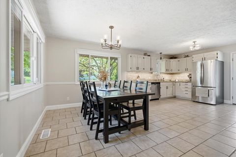 Tiny photo for 19316 Nottingham Drive, Bloomington, IL 61705 (MLS # 12620133)