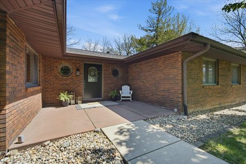 Tiny photo for 19316 Nottingham Drive, Bloomington, IL 61705 (MLS # 12620133)