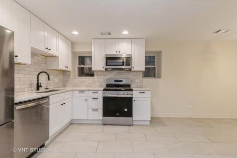 Tiny photo for 6320 S Greenwood Avenue #G, Chicago, IL 60637 (MLS # 12660360)