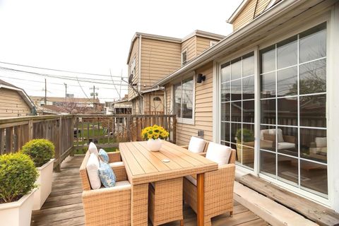 Tiny photo for 5529 W CORNELIA Avenue, Chicago, IL 60641 (MLS # 12583470)