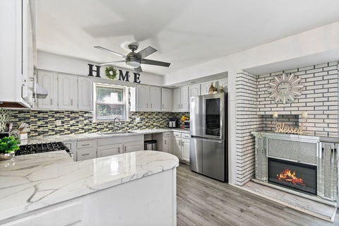 Tiny photo for 2008 Eastmoreland Avenue, Rockford, IL 61108 (MLS # 12762995)