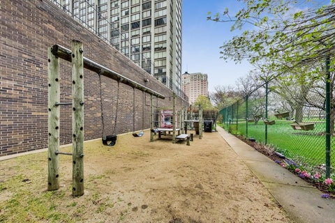 Tiny photo for 5455 N Sheridan Road #2611, Chicago, IL 60640 (MLS # 12794351)