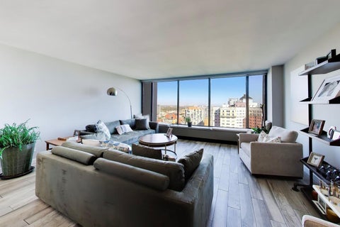 Tiny photo for 5455 N Sheridan Road #2611, Chicago, IL 60640 (MLS # 12794351)