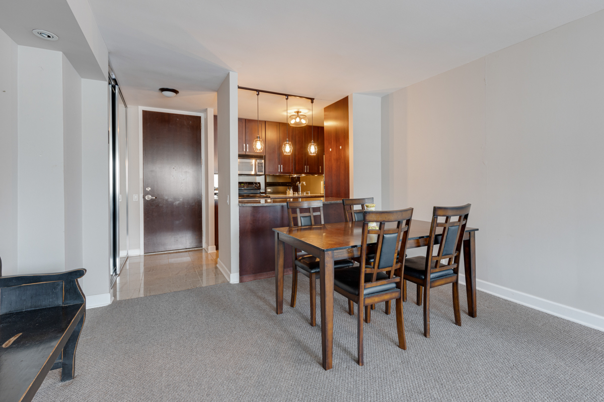 535 N Michigan Avenue 2516