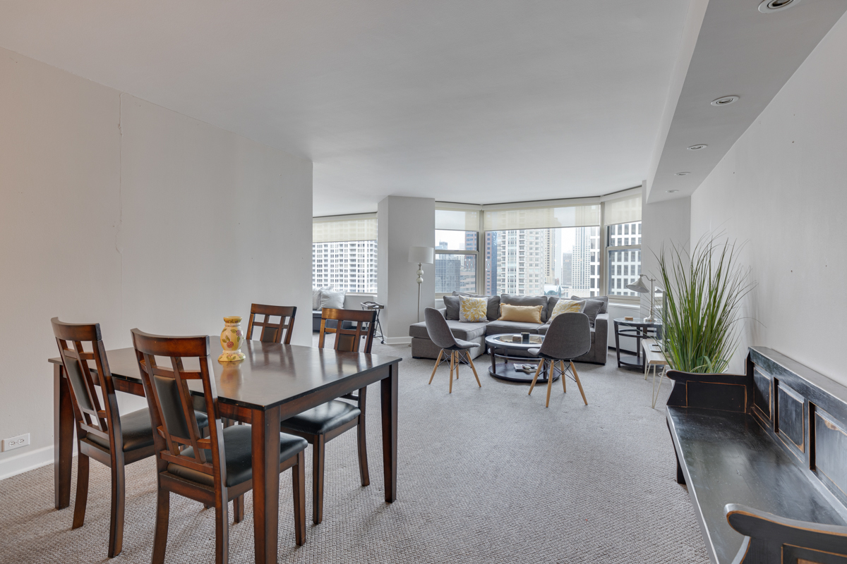 535 N Michigan Avenue 2516