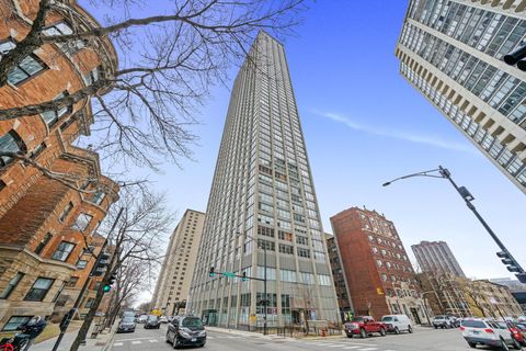 Photo of Chicago, IL 60613 (MLS # 12578838)