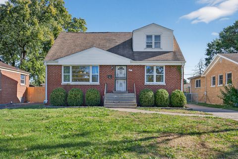 Photo of 313 Iroquois Road, Hillside, IL 60162 (MLS # 12499783) Photo of 313 Iroquois Road, Hillside, IL 60162 (MLS # 12499783)