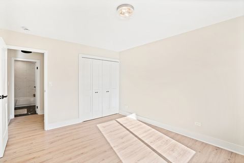 Tiny photo for 1777 W CRYSTAL Lane #205, Mount Prospect, IL 60056 (MLS # 12517361)