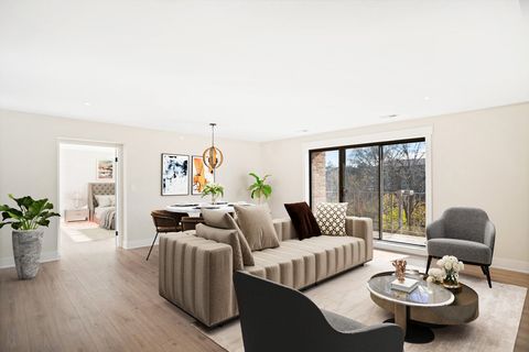 Tiny photo for 1777 W CRYSTAL Lane #205, Mount Prospect, IL 60056 (MLS # 12517361)