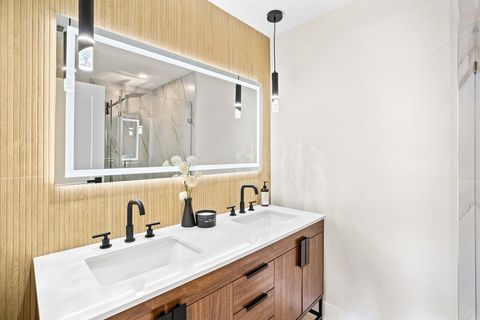 Tiny photo for 1777 W CRYSTAL Lane #205, Mount Prospect, IL 60056 (MLS # 12517361)