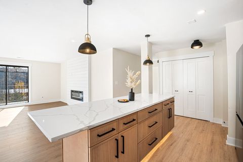 Tiny photo for 1777 W CRYSTAL Lane #205, Mount Prospect, IL 60056 (MLS # 12517361)