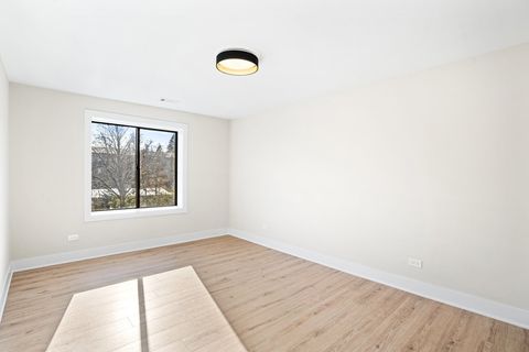 Tiny photo for 1777 W CRYSTAL Lane #205, Mount Prospect, IL 60056 (MLS # 12517361)