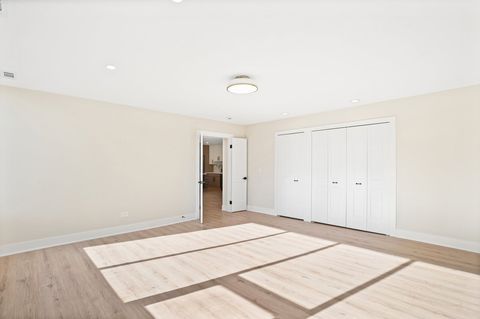 Tiny photo for 1777 W CRYSTAL Lane #205, Mount Prospect, IL 60056 (MLS # 12517361)