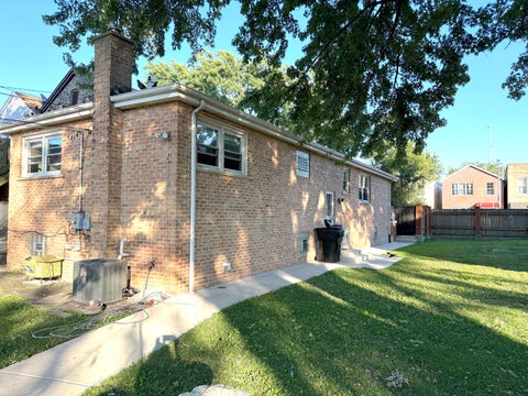 Tiny photo for 2706 S Hillock Avenue, Chicago, IL 60608 (MLS # 12714883)