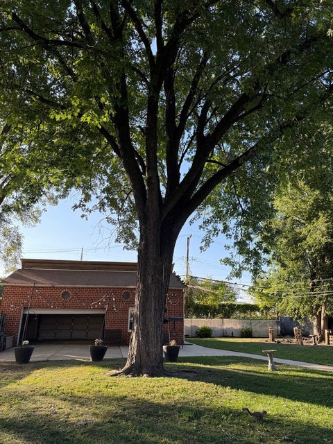 Tiny photo for 2706 S Hillock Avenue, Chicago, IL 60608 (MLS # 12714883)