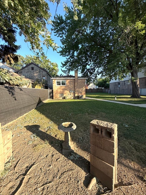 Tiny photo for 2706 S Hillock Avenue, Chicago, IL 60608 (MLS # 12714883)