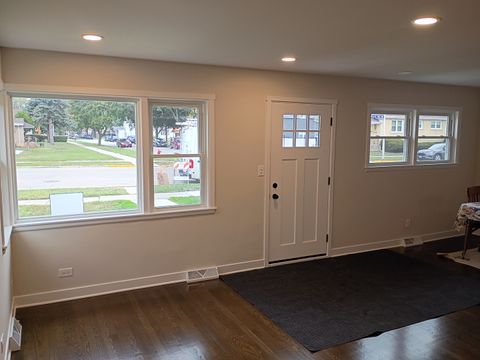 Tiny photo for 3900 Saint Paul Avenue, Bellwood, IL 60104 (MLS # 12482933)