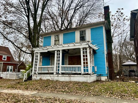Tiny photo for 254 W Leafland Avenue, Decatur, IL 62522 (MLS # 12515683)
