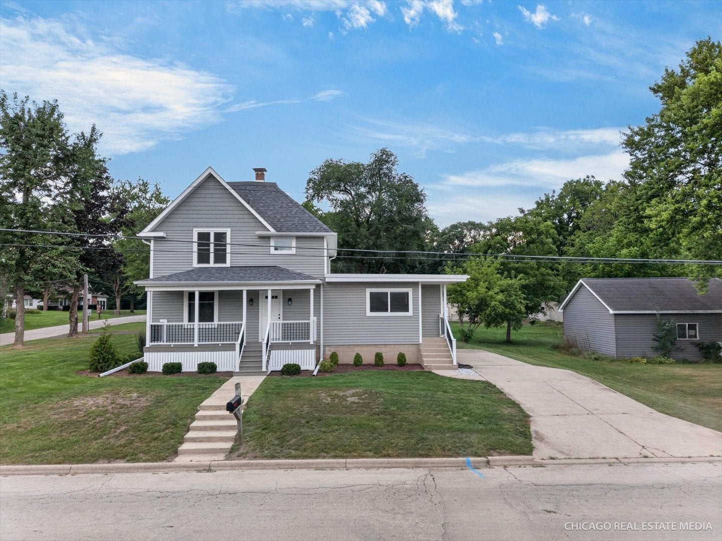 324 Maple Street