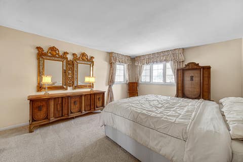 Tiny photo for 495 E Park Manor Court, Elmhurst, IL 60126 (MLS # 12732247)