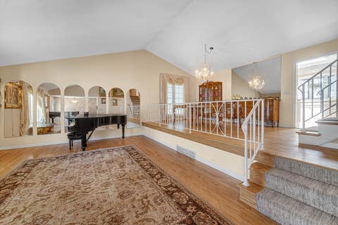 Tiny photo for 495 E Park Manor Court, Elmhurst, IL 60126 (MLS # 12732247)