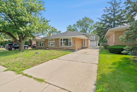 Tiny photo for 16327 Dobson Avenue, South Holland, IL 60473 (MLS # 12436535)